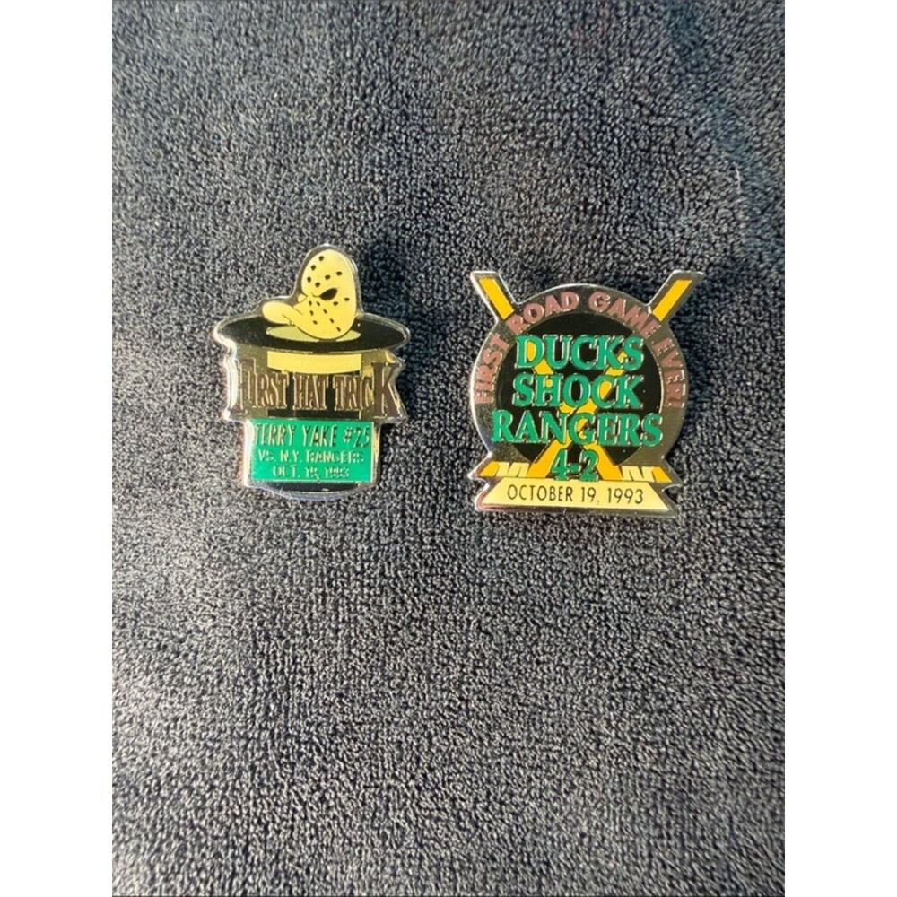 Vintage 1993 Mighty Ducks NHL First Hat Trick & First Road Game Win Pins 2 PINS